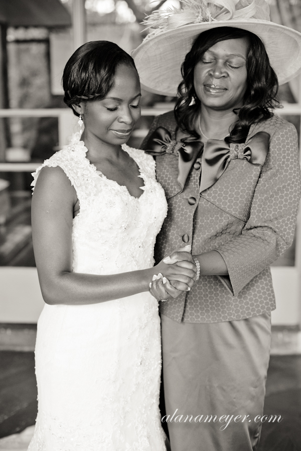 BushmansRock zimbabwe wedding mom weddingphotographer alanameyer-0001