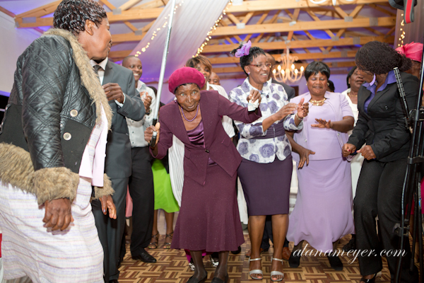 BushmansRock zimbabwe wedding party weddingphotographer alanameyer-0025