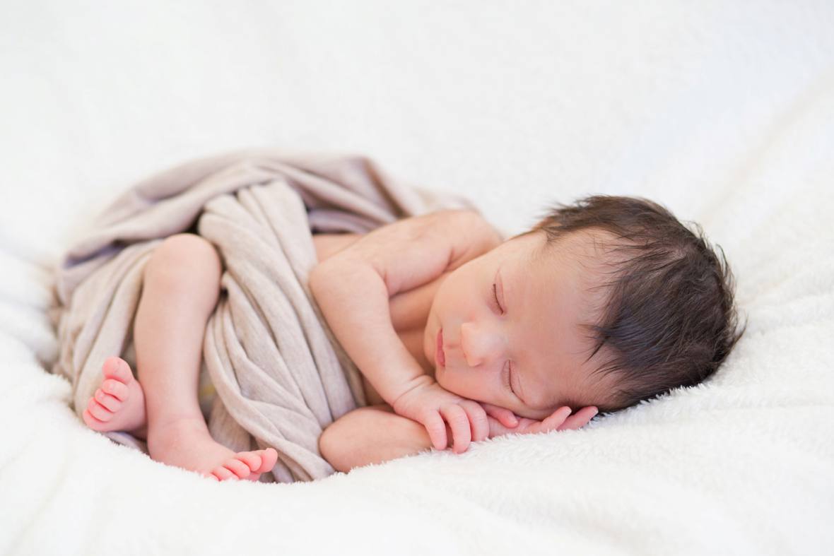 Newborn baby photo session