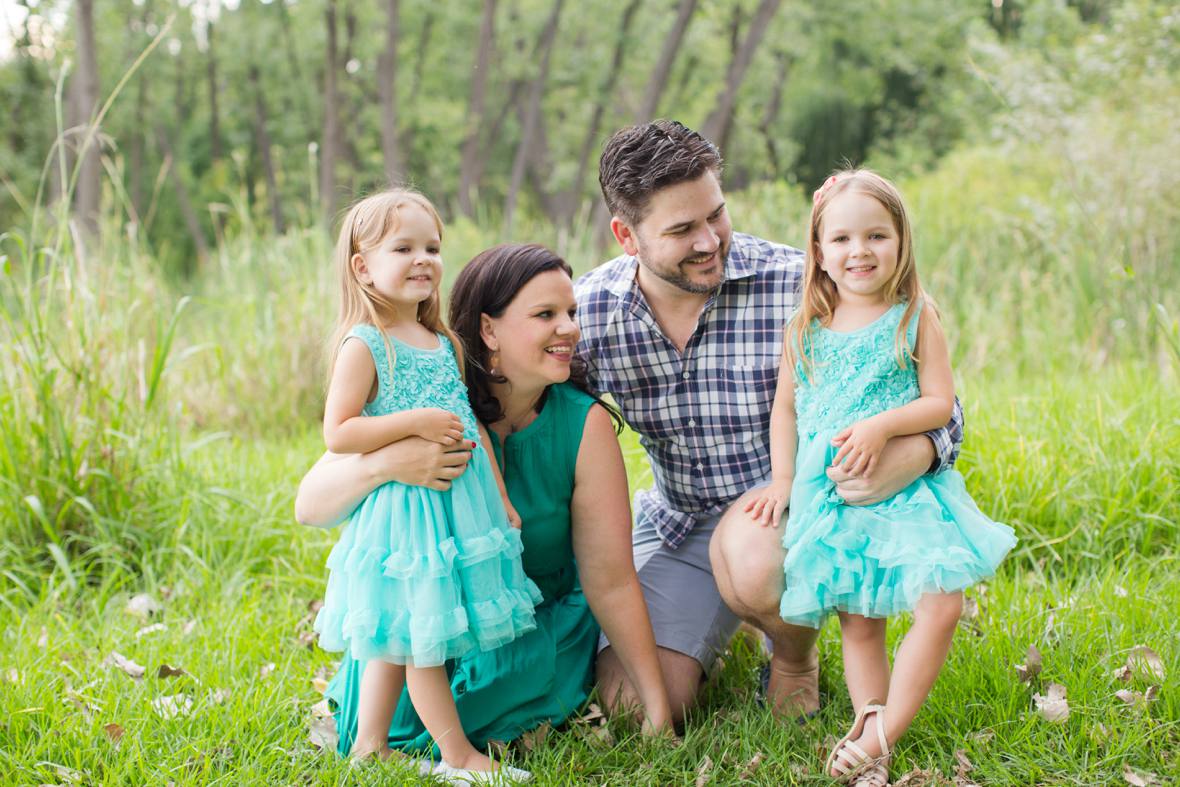 twin family photo shoot